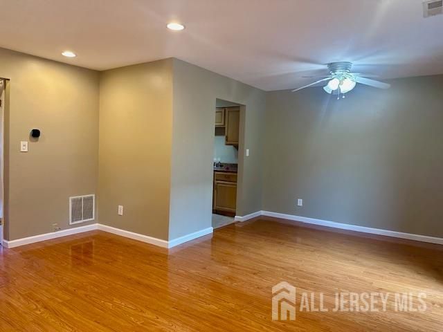 7 Heritage Square, Sayreville, NJ 08872