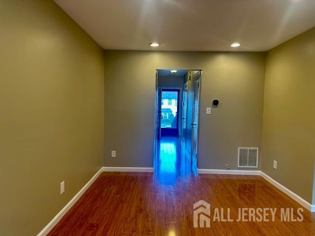 7 Heritage Square, Sayreville, NJ 08872