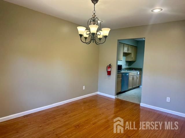7 Heritage Square, Sayreville, NJ 08872