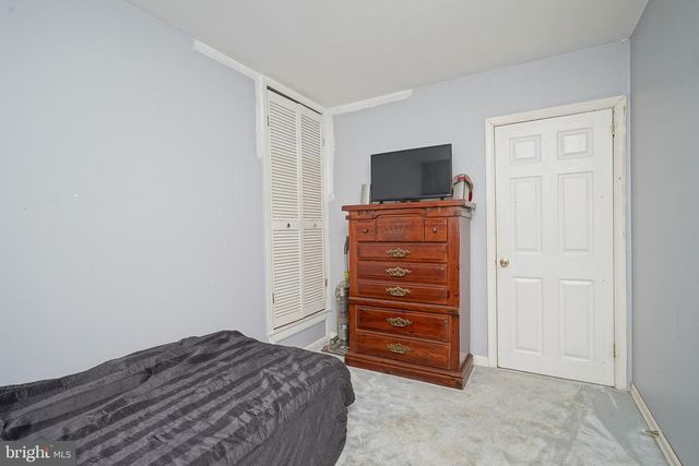 1098 GRANDVIEW DR, Pine Hill, NJ 08021
