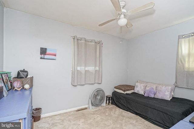 1098 GRANDVIEW DR, Pine Hill, NJ 08021