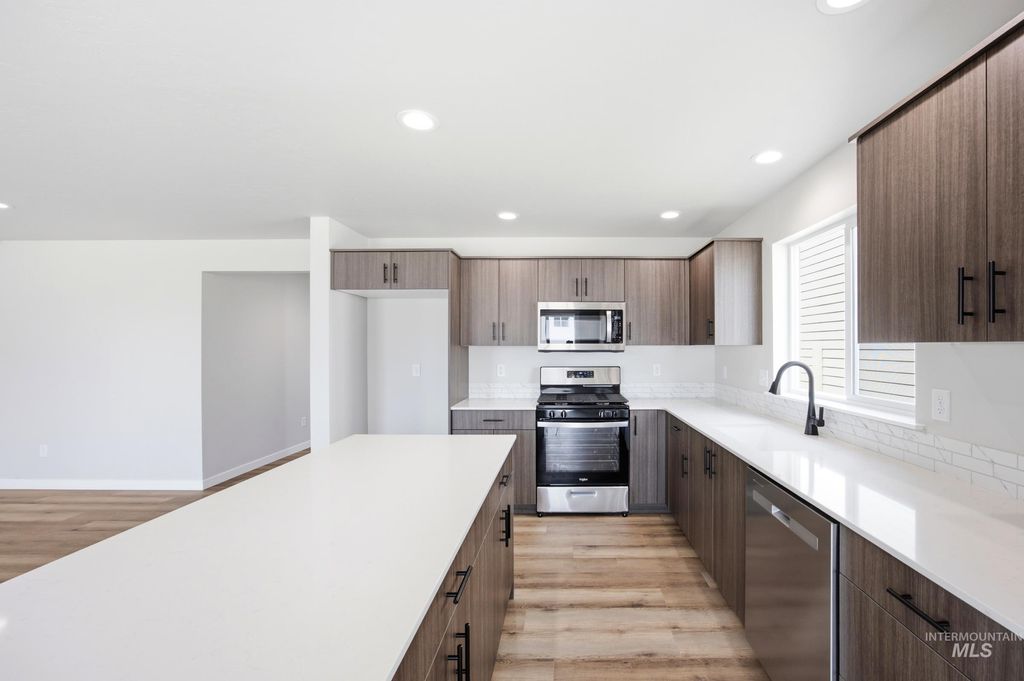 15352 Patriot Ave, Nampa, ID 83651 photo 3