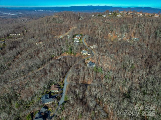 211 Ladys Fern Trail, Laurel Park, NC 28739