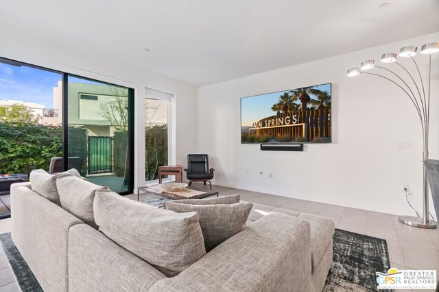 234 Mayfair Way, Palm Springs, CA 92264