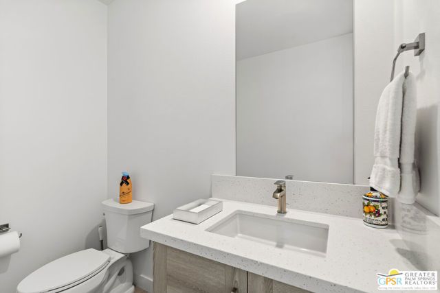 234 Mayfair Way, Palm Springs, CA 92264