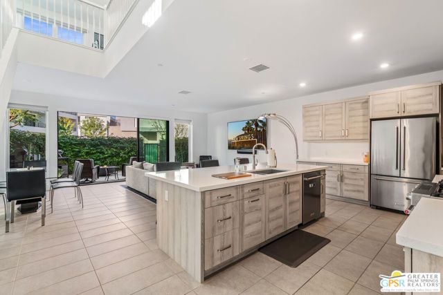 234 Mayfair Way, Palm Springs, CA 92264