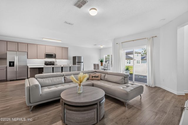 4977 BRAMANTE Drive, Jacksonville, FL 32218