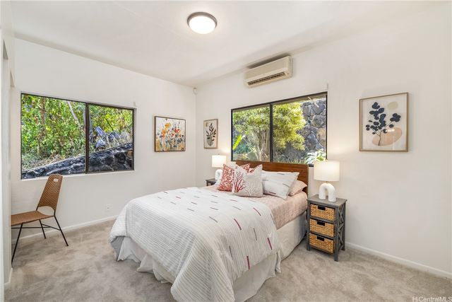 5926 Kalanianaole Highway, Honolulu, HI 96821