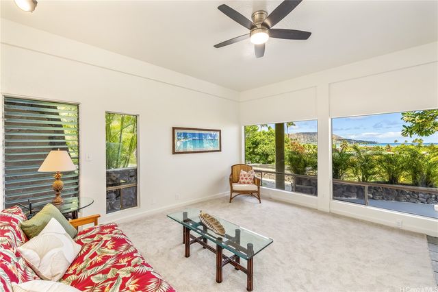 5926 Kalanianaole Highway, Honolulu, HI 96821