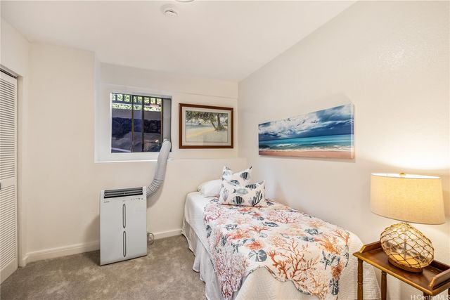 5926 Kalanianaole Highway, Honolulu, HI 96821