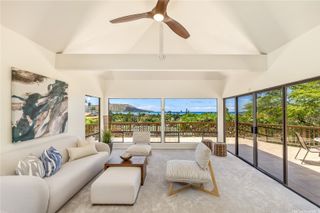 5926 Kalanianaole Highway, Honolulu, HI 96821