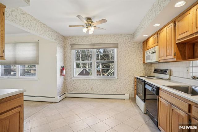 2 Eisenhower Road, Closter, NJ 07624