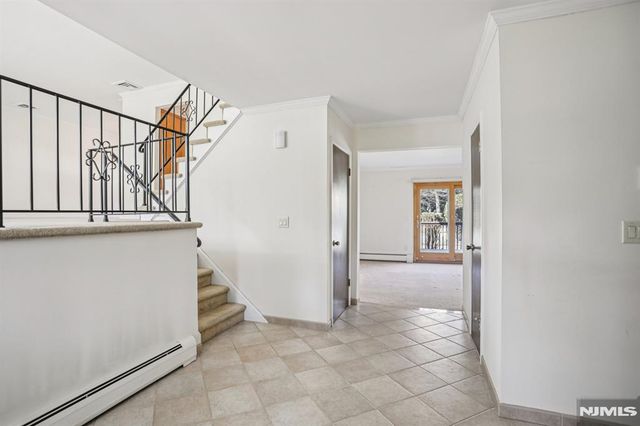 2 Eisenhower Road, Closter, NJ 07624