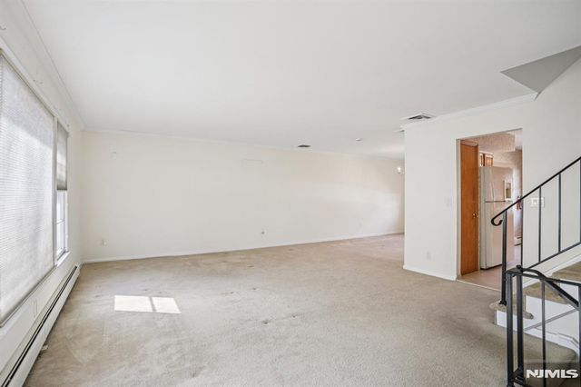 2 Eisenhower Road, Closter, NJ 07624