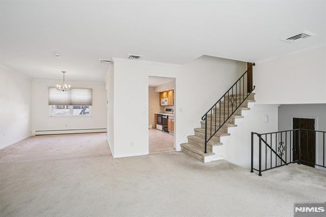 2 Eisenhower Road, Closter, NJ 07624