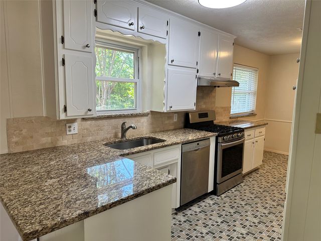 2108 Lejuan Court, Arlington, TX 76010