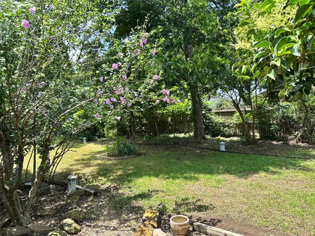 2108 Lejuan Court, Arlington, TX 76010