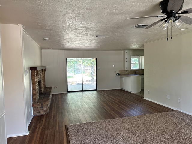 2108 Lejuan Court, Arlington, TX 76010