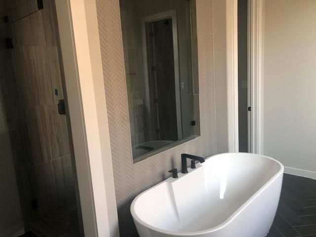 109 Lockhart DR, Liberty Hill, TX 78642