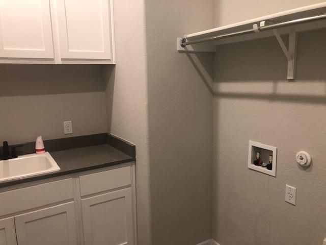 109 Lockhart DR, Liberty Hill, TX 78642