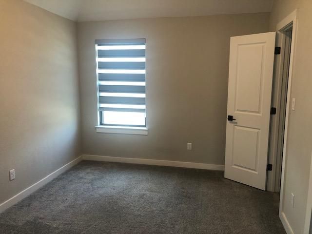 109 Lockhart DR, Liberty Hill, TX 78642