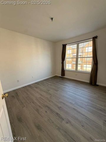 25476 Saint James, Southfield, MI 48075