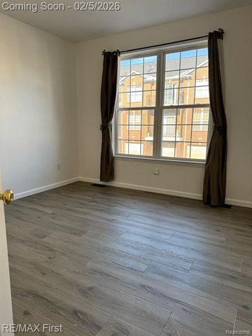 25476 Saint James, Southfield, MI 48075