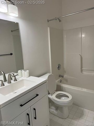 25476 Saint James, Southfield, MI 48075