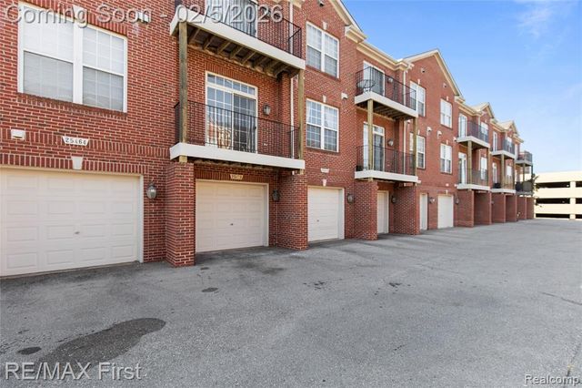 25476 Saint James, Southfield, MI 48075