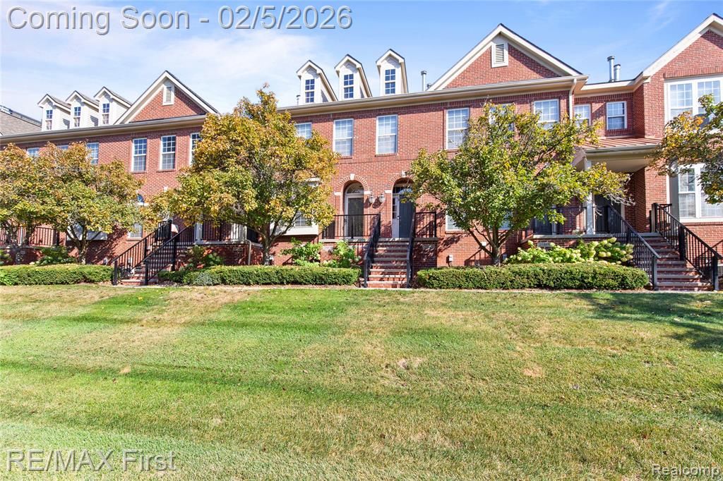 25476 Saint James, Southfield, MI 48075