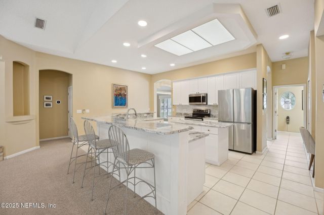 8016 WANDERING DEER Court, Jacksonville, FL 32256