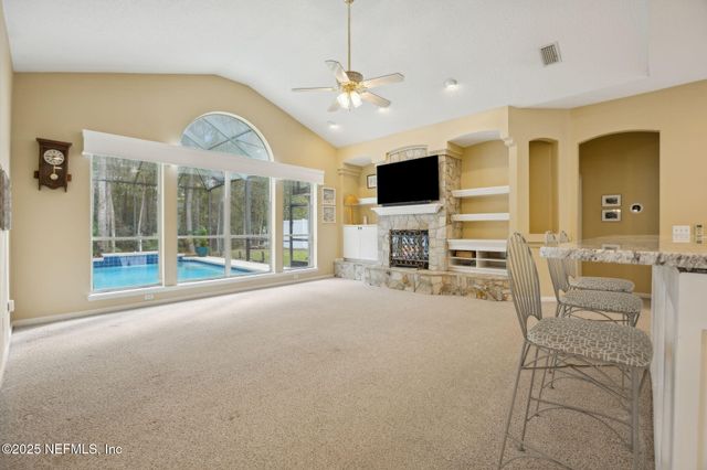 8016 WANDERING DEER Court, Jacksonville, FL 32256