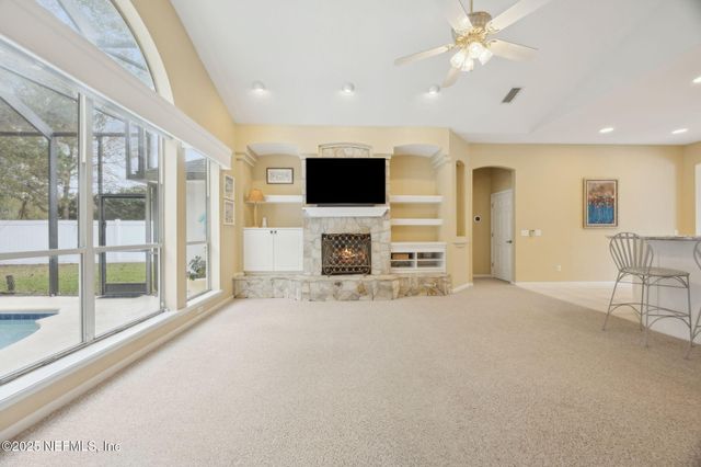 8016 WANDERING DEER Court, Jacksonville, FL 32256