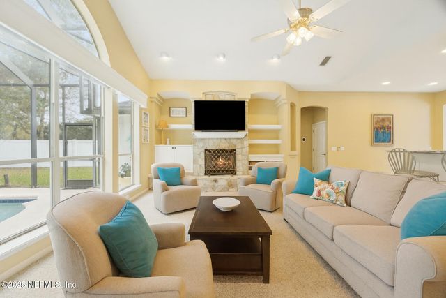 8016 WANDERING DEER Court, Jacksonville, FL 32256