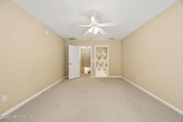 8016 WANDERING DEER Court, Jacksonville, FL 32256