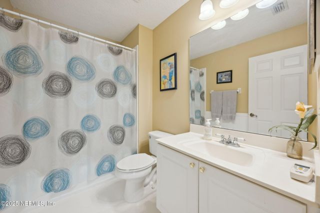 8016 WANDERING DEER Court, Jacksonville, FL 32256