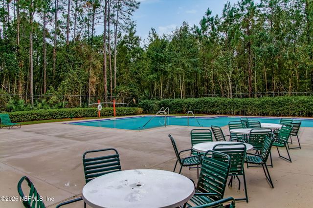 8016 WANDERING DEER Court, Jacksonville, FL 32256