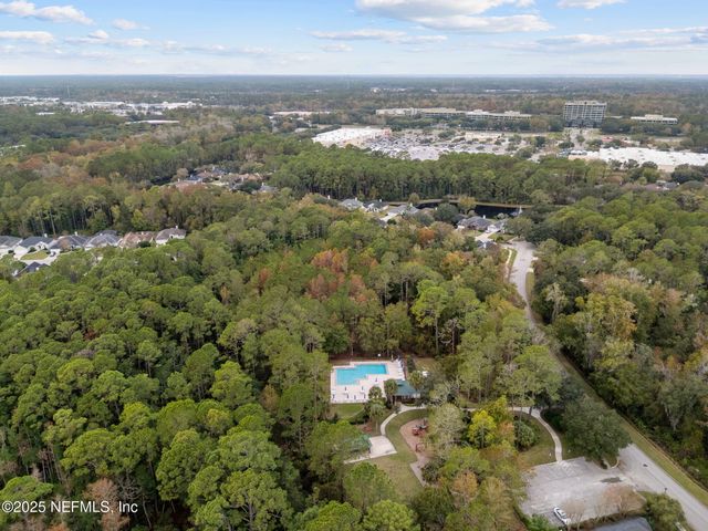8016 WANDERING DEER Court, Jacksonville, FL 32256
