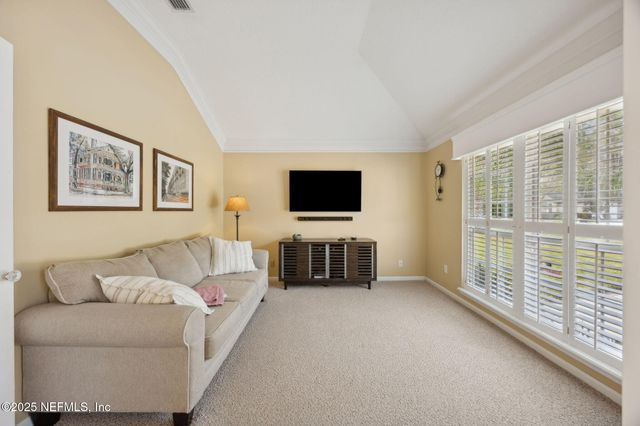 8016 WANDERING DEER Court, Jacksonville, FL 32256