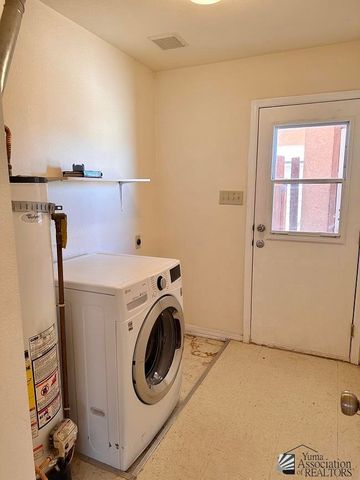 650 E Orchid St, Somerton, AZ 85350