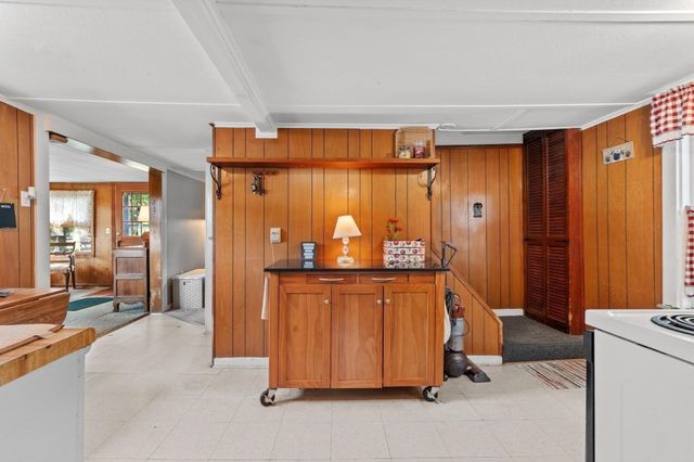 82 Point Grove Rd, Southwick, MA 01077