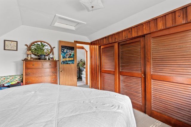 82 Point Grove Rd, Southwick, MA 01077