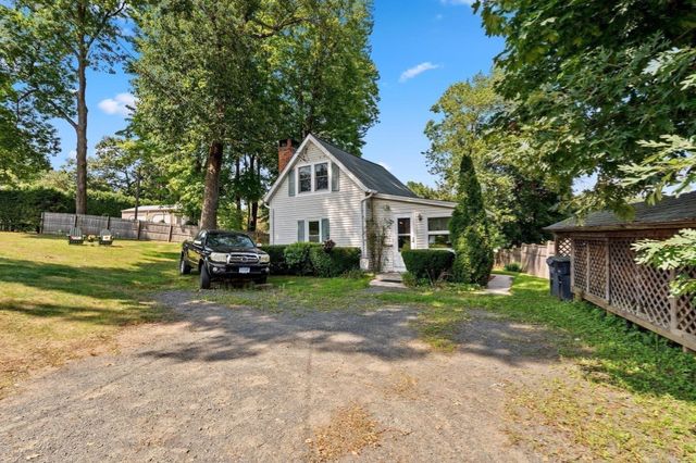82 Point Grove Rd, Southwick, MA 01077