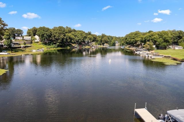 82 Point Grove Rd, Southwick, MA 01077