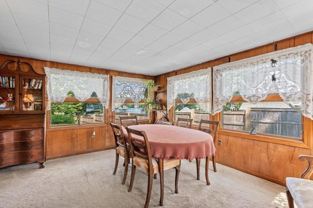 82 Point Grove Rd, Southwick, MA 01077