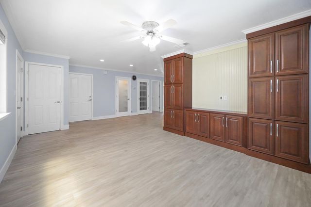 1050 Taber St, West Sacramento, CA 95605