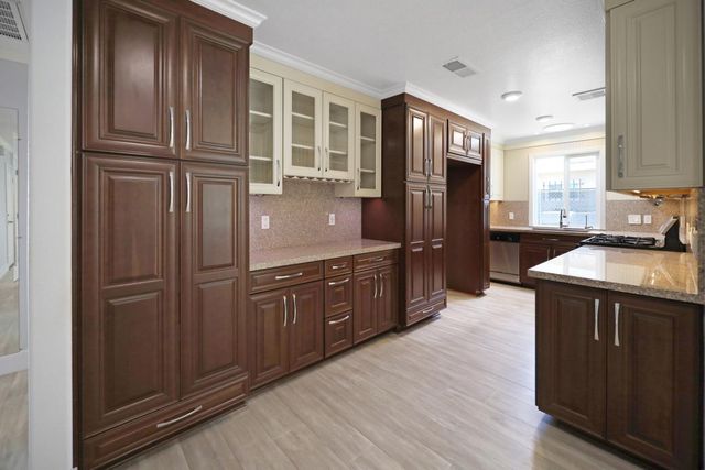 1050 Taber St, West Sacramento, CA 95605