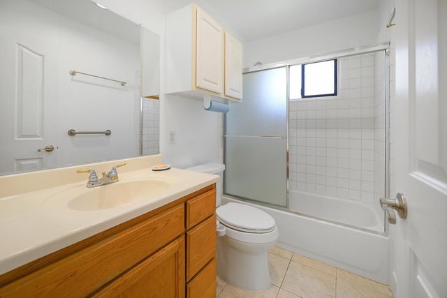 1050 Taber St, West Sacramento, CA 95605