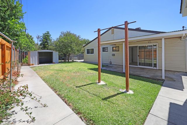 1050 Taber St, West Sacramento, CA 95605