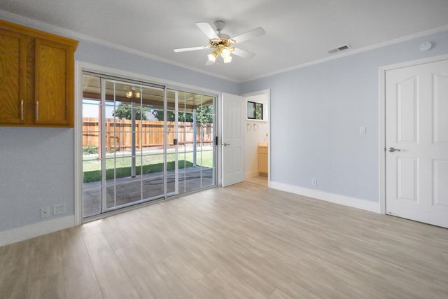 1050 Taber St, West Sacramento, CA 95605